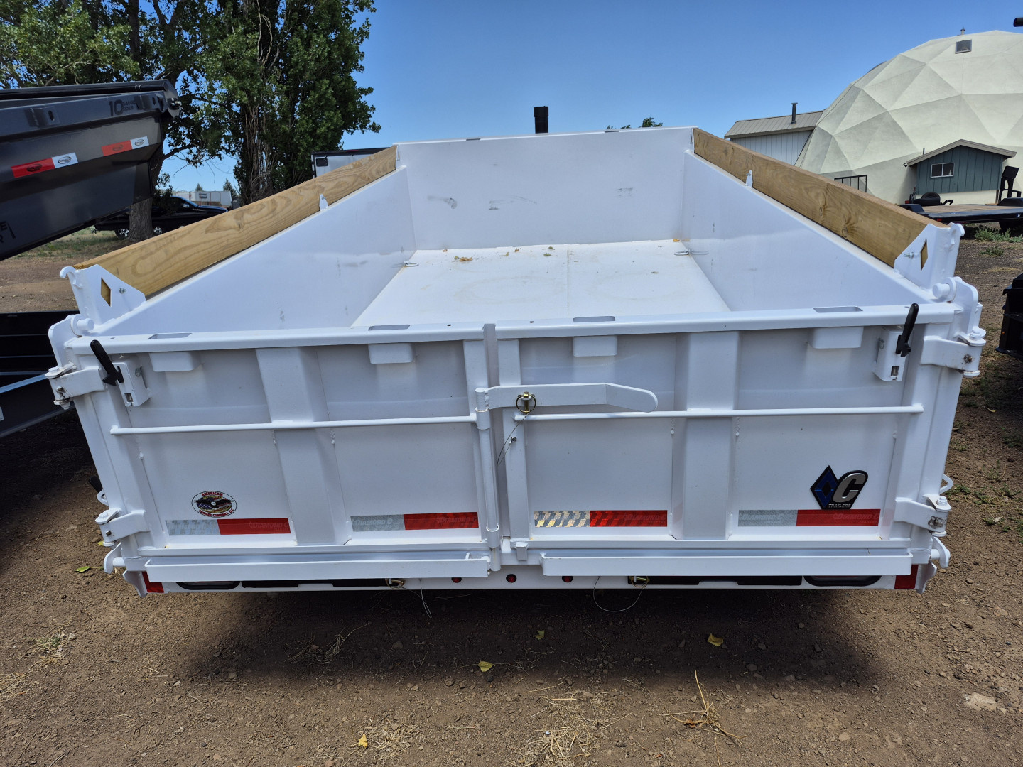 New 2025 Diamond C Tandem Axle Telescopic Dumper/9,890 GVWR/77"x12'