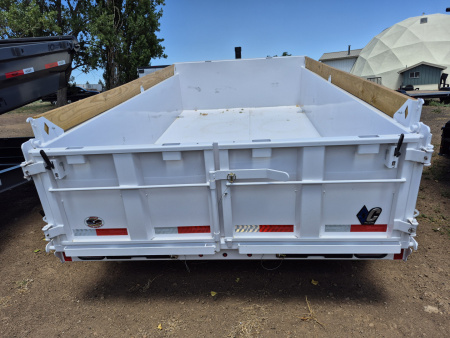 New 2025 Diamond C Tandem Axle Telescopic Dumper/9,890 GVWR/77"x12'