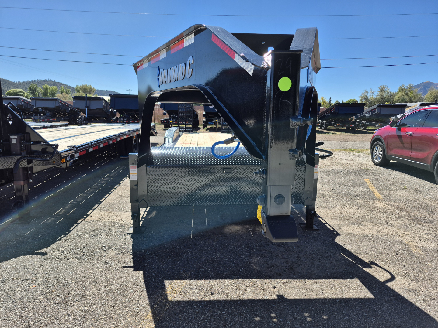 New 2025 Diamond C Gooseneck Tri Axle Equipment w/Drive over fenders/24,000 GVWR/102"x30'