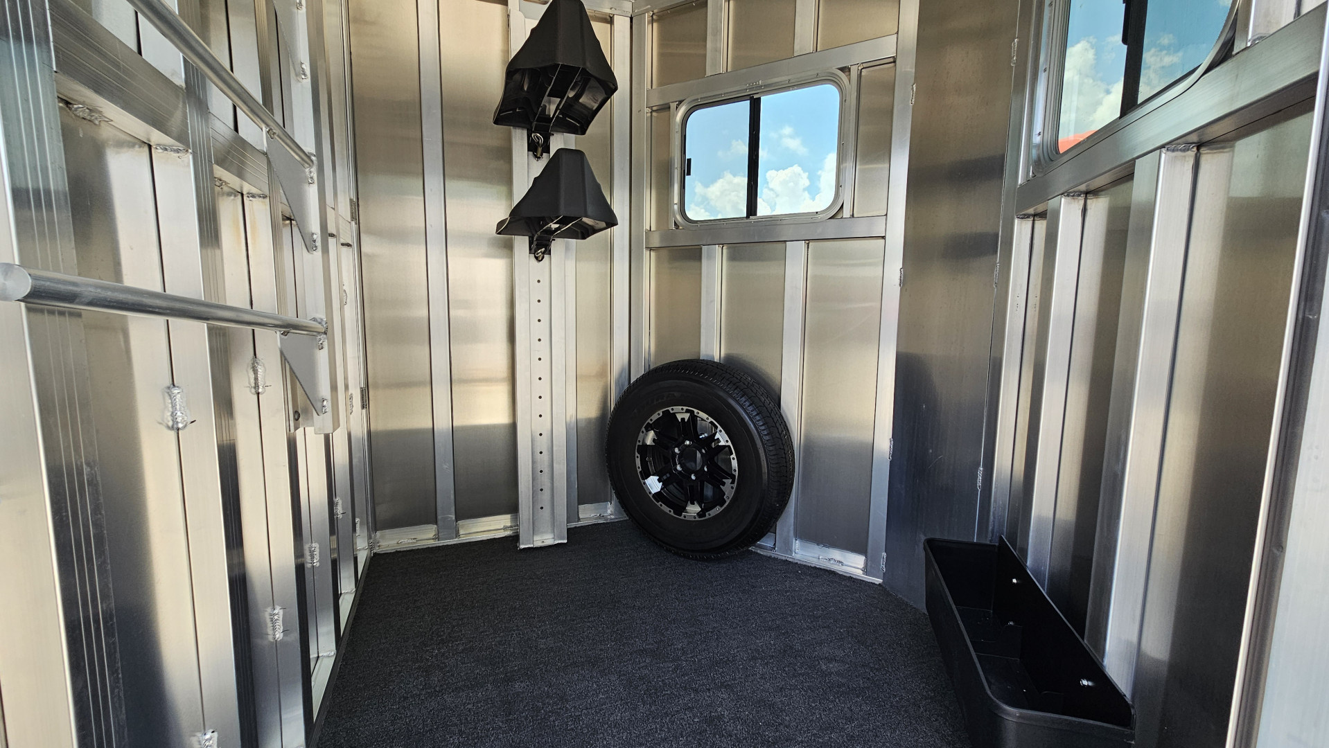 New 2025 Featherlite Trailers 7X14TA Horse Trailer