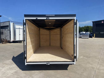 New United UJ-S 14' V-Nose Enclosed Cargo Trailer