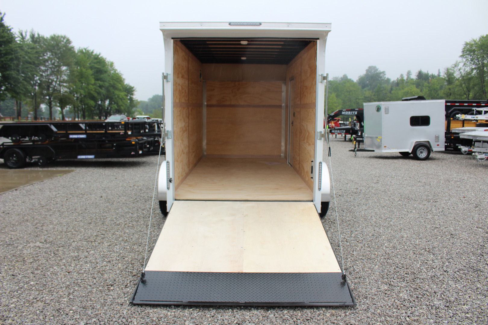 New 2025 United Trailers UXT 7' x 14' Enclosed Trailer - Rear Ramp Door - 9990# GVW