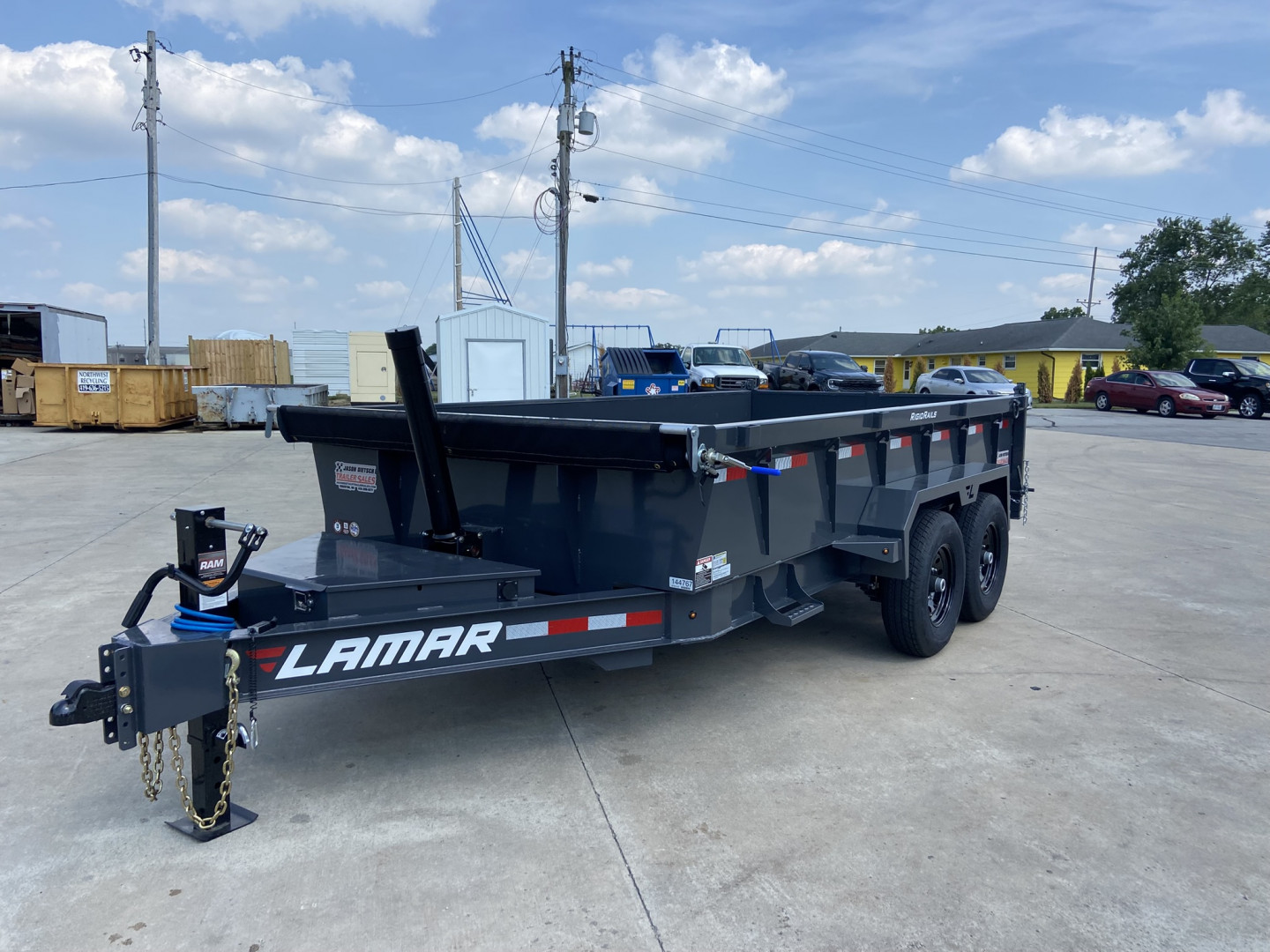 New Lamar 14' Telescopic Dump Trailer