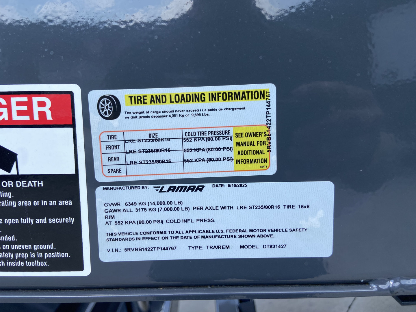 New Lamar 14' Telescopic Dump Trailer