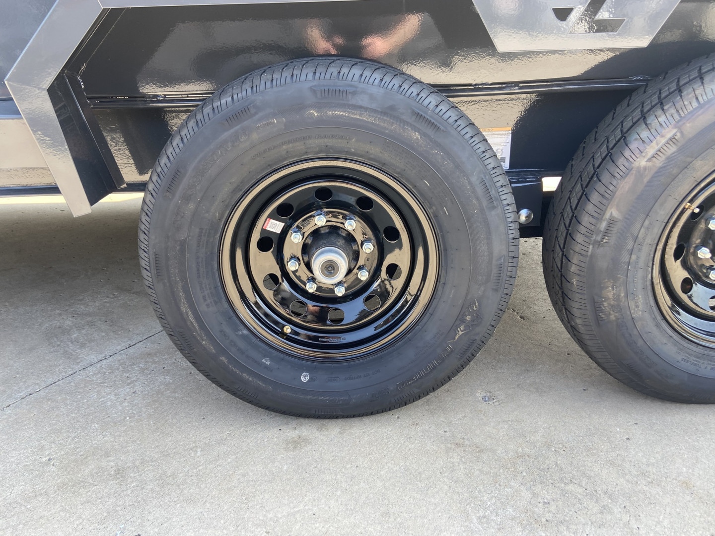 New Lamar 16' Telescopic Dump Trailer
