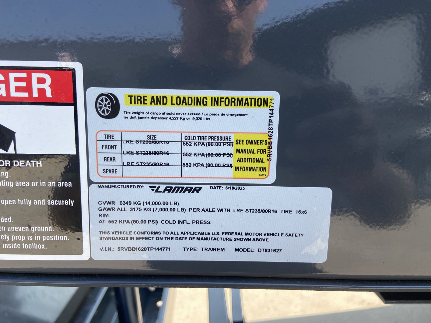 New Lamar 16' Telescopic Dump Trailer