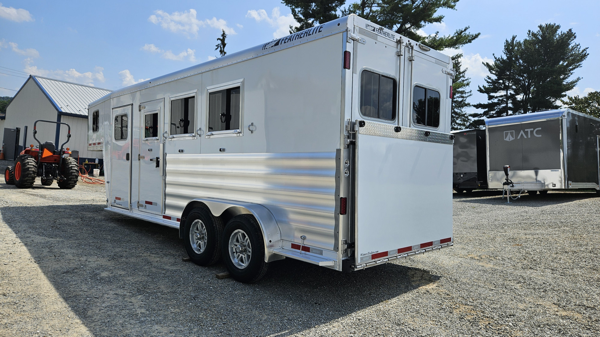 New 2026 Featherlite Trailers 9600 7X19.58 Horse Trailer