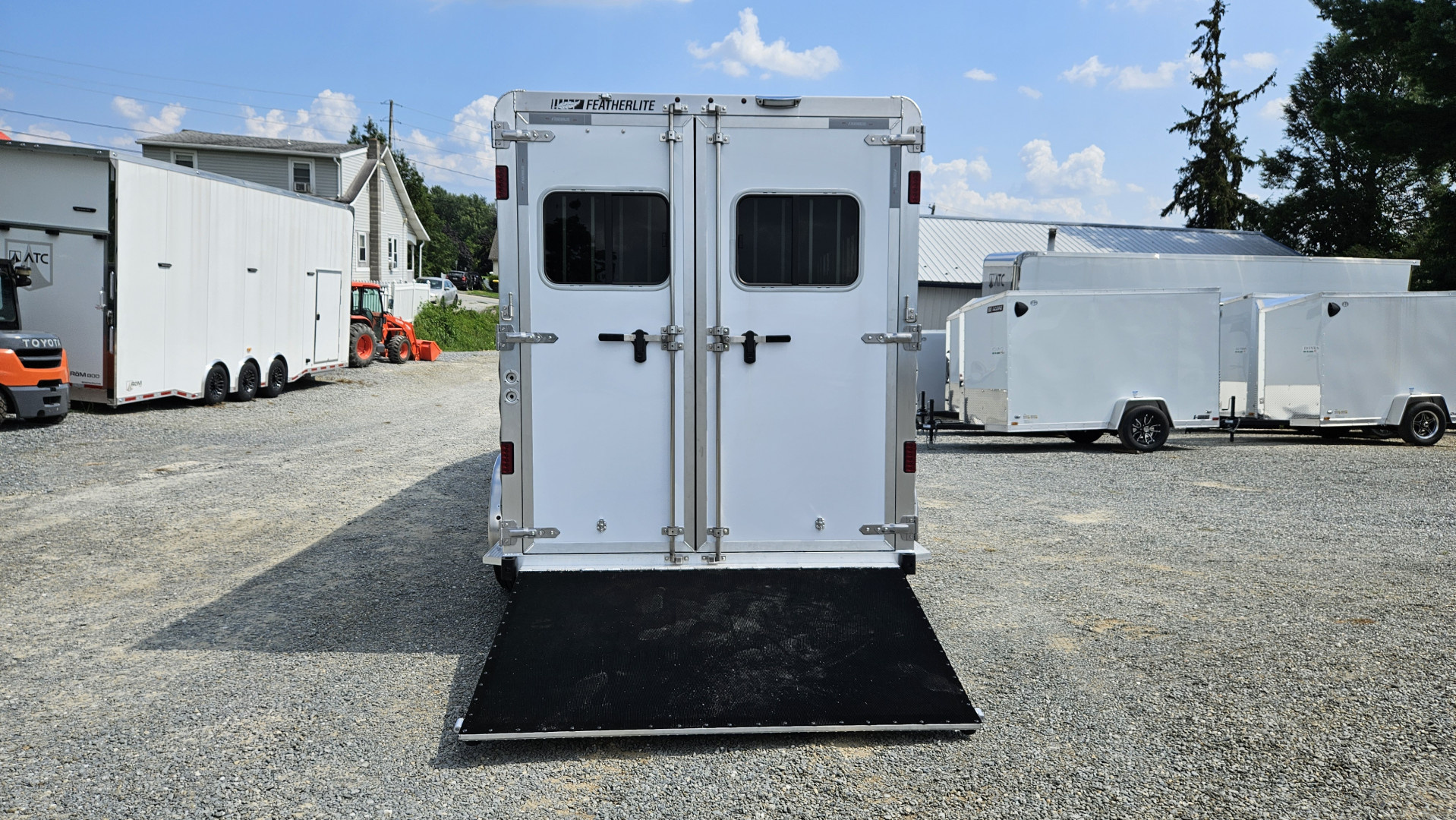New 2026 Featherlite Trailers 9600 7X19.58 Horse Trailer