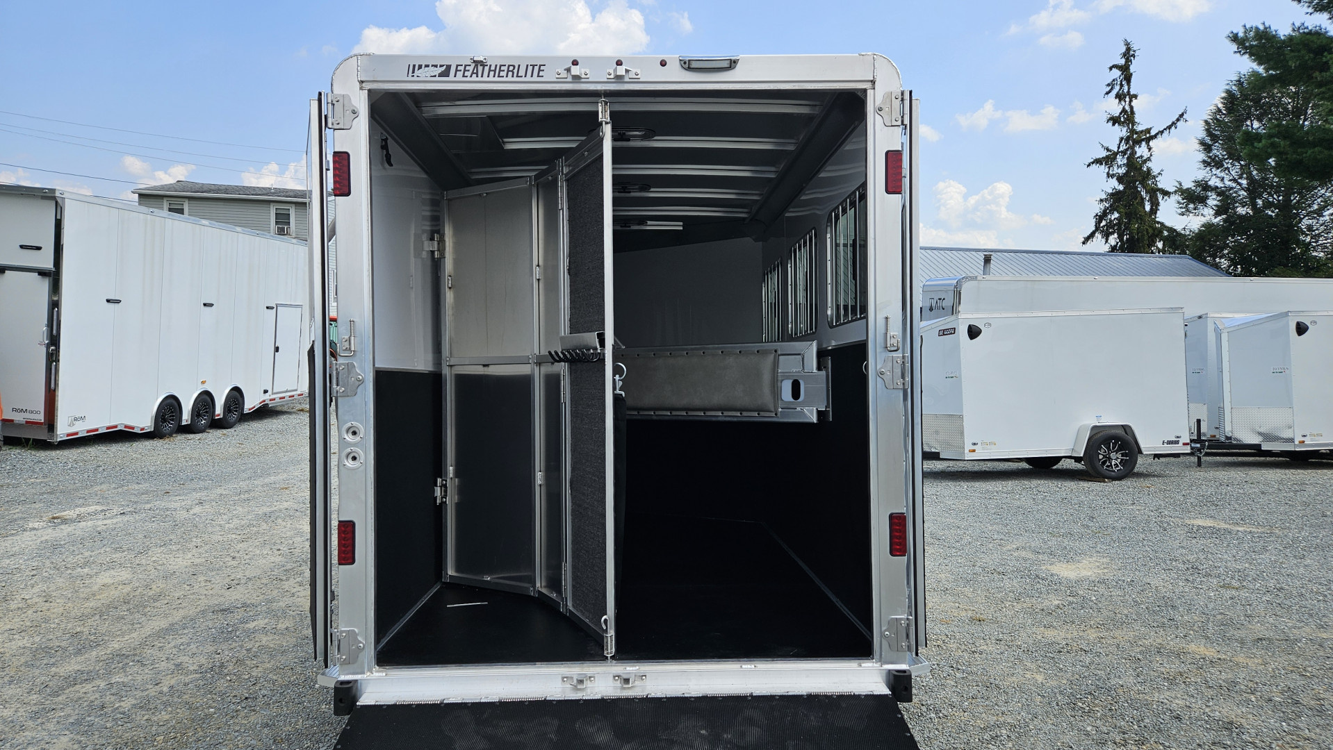 New 2026 Featherlite Trailers 9600 7X19.58 Horse Trailer