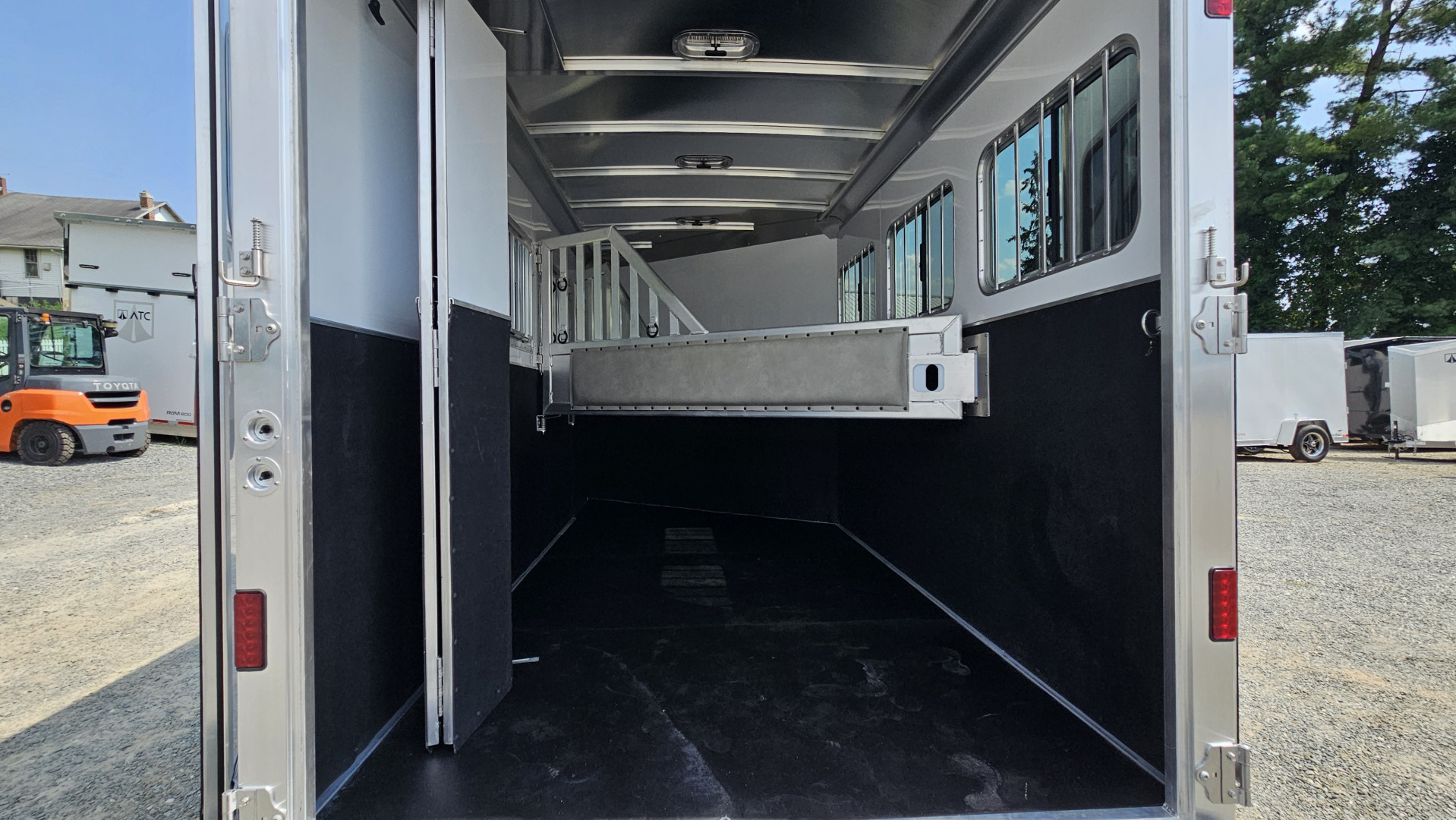 New 2026 Featherlite Trailers 9600 7X19.58 Horse Trailer