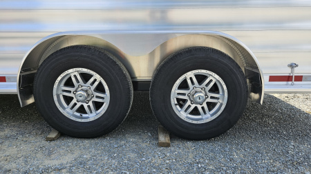 New 2026 Featherlite Trailers 9600 7X19.58 Horse Trailer