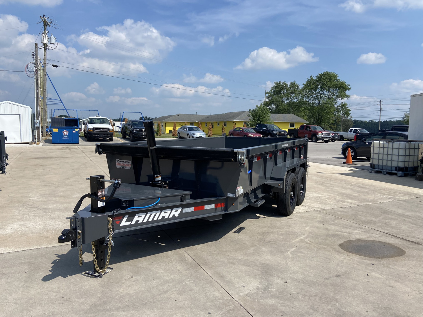 New Lamar 14' Telescopic Dump Trailer