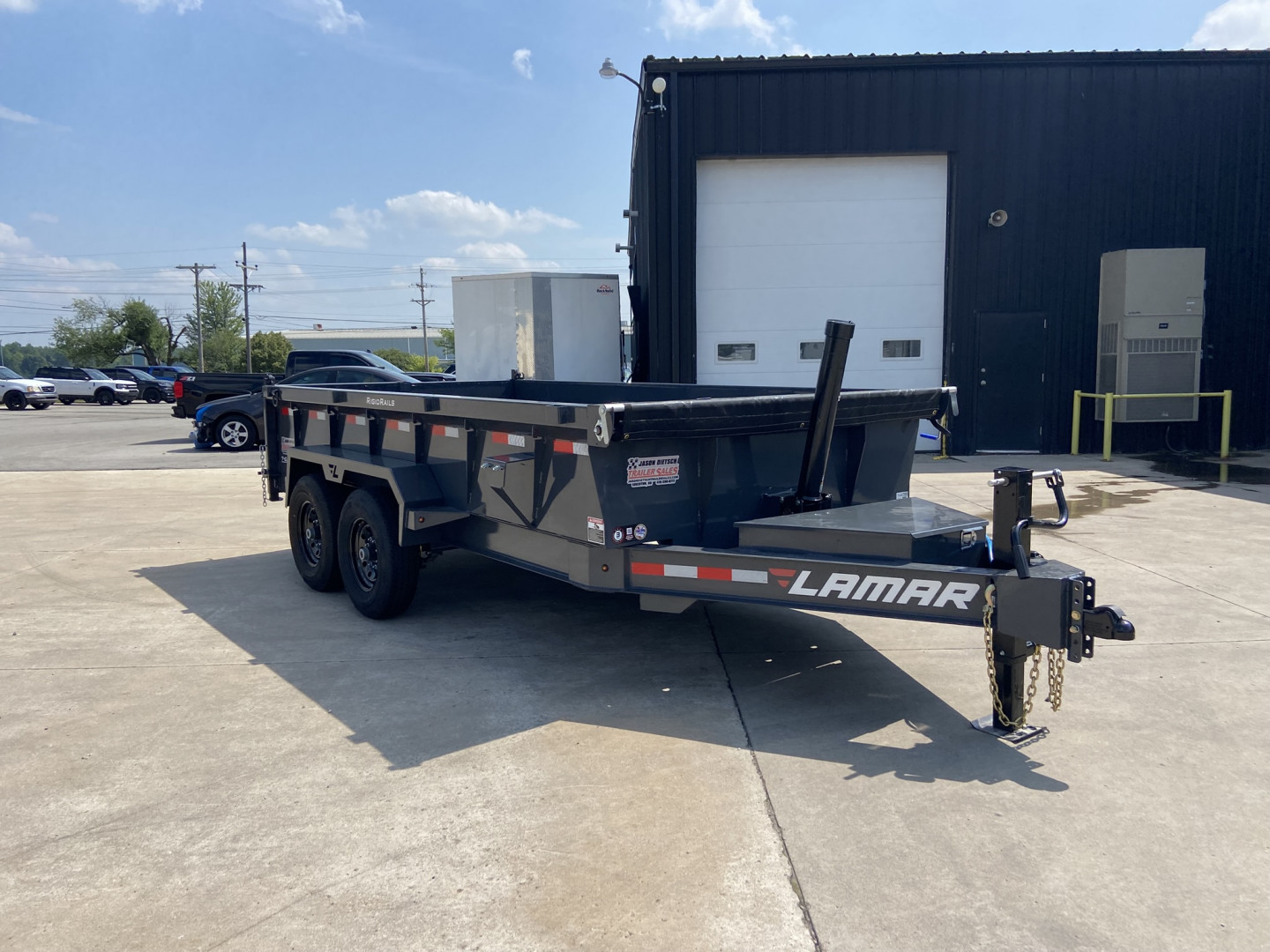 New Lamar 14' Telescopic Dump Trailer