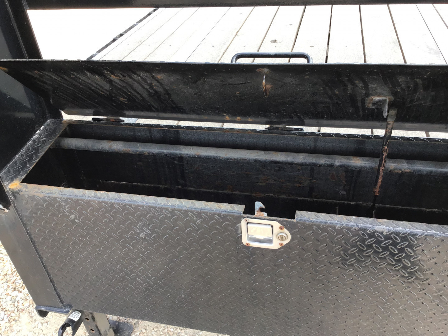Used Delco 102"x40' GN Flatbed