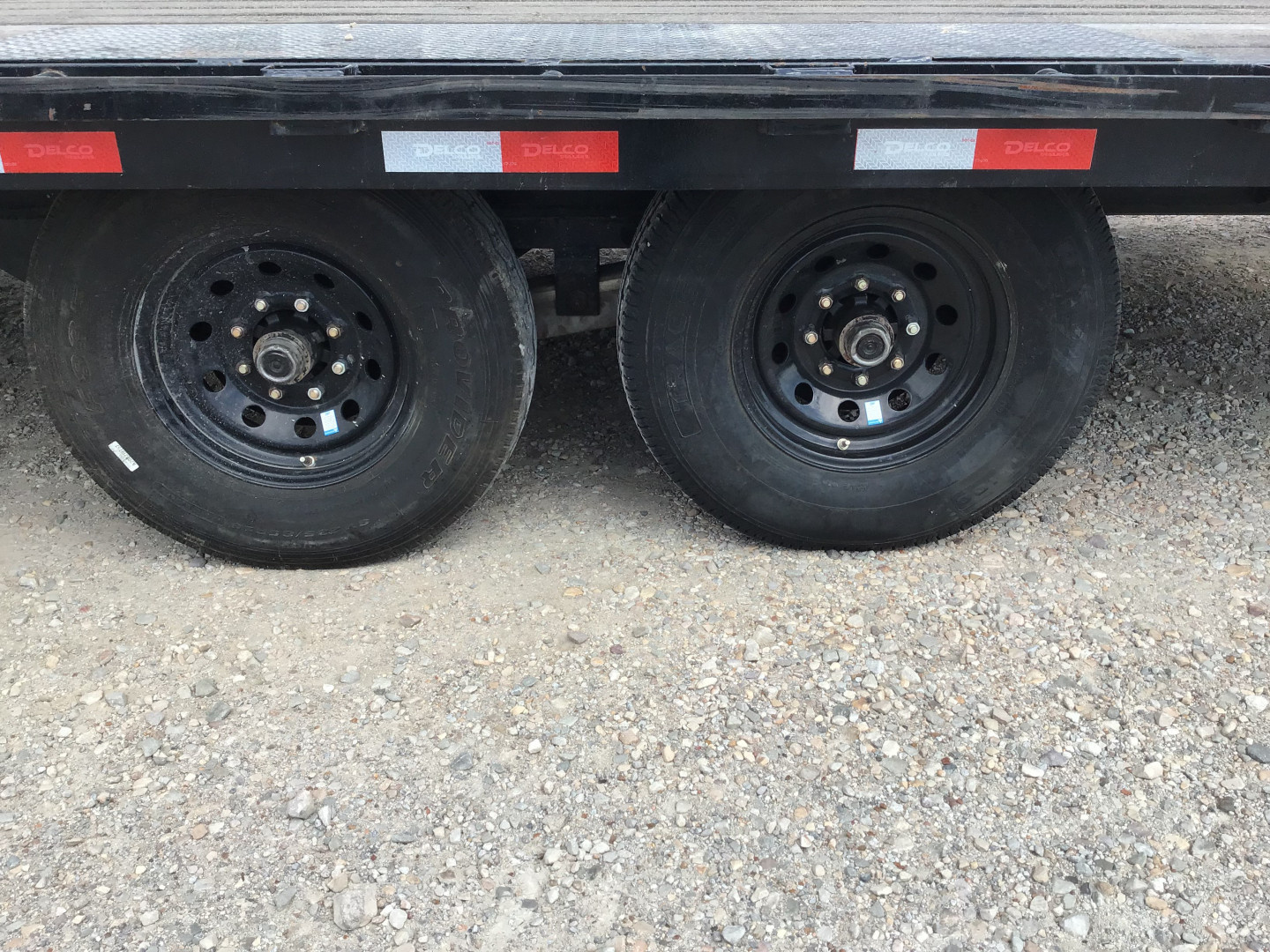 Used Delco 102"x40' GN Flatbed