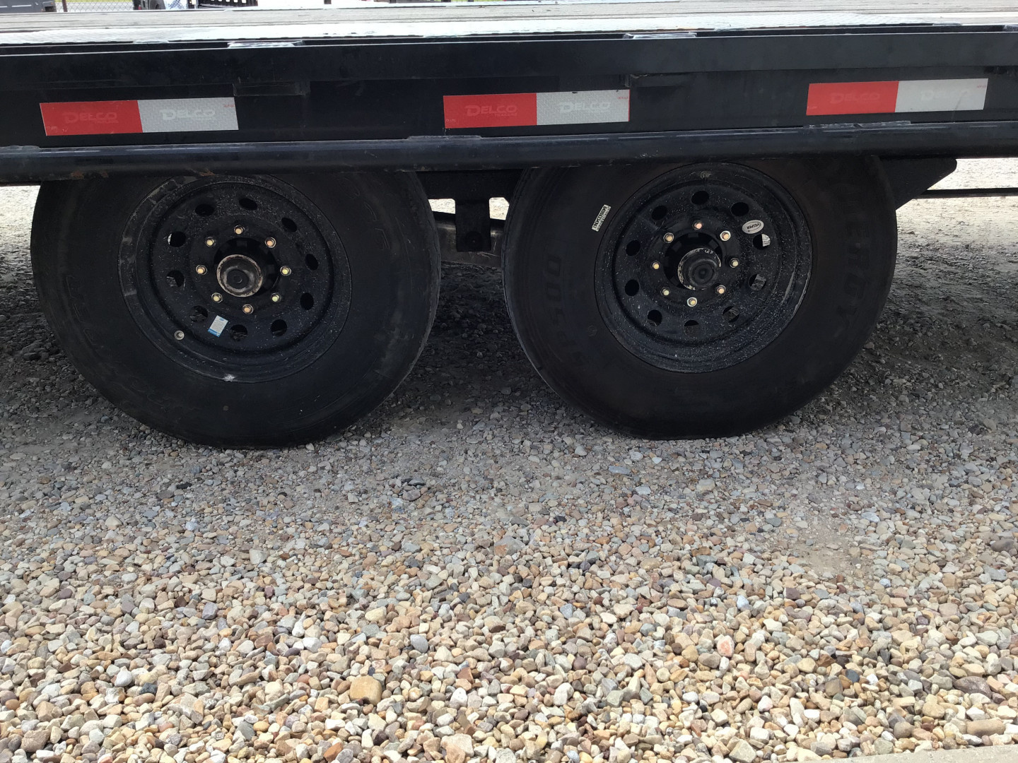 Used Delco 102"x40' GN Flatbed