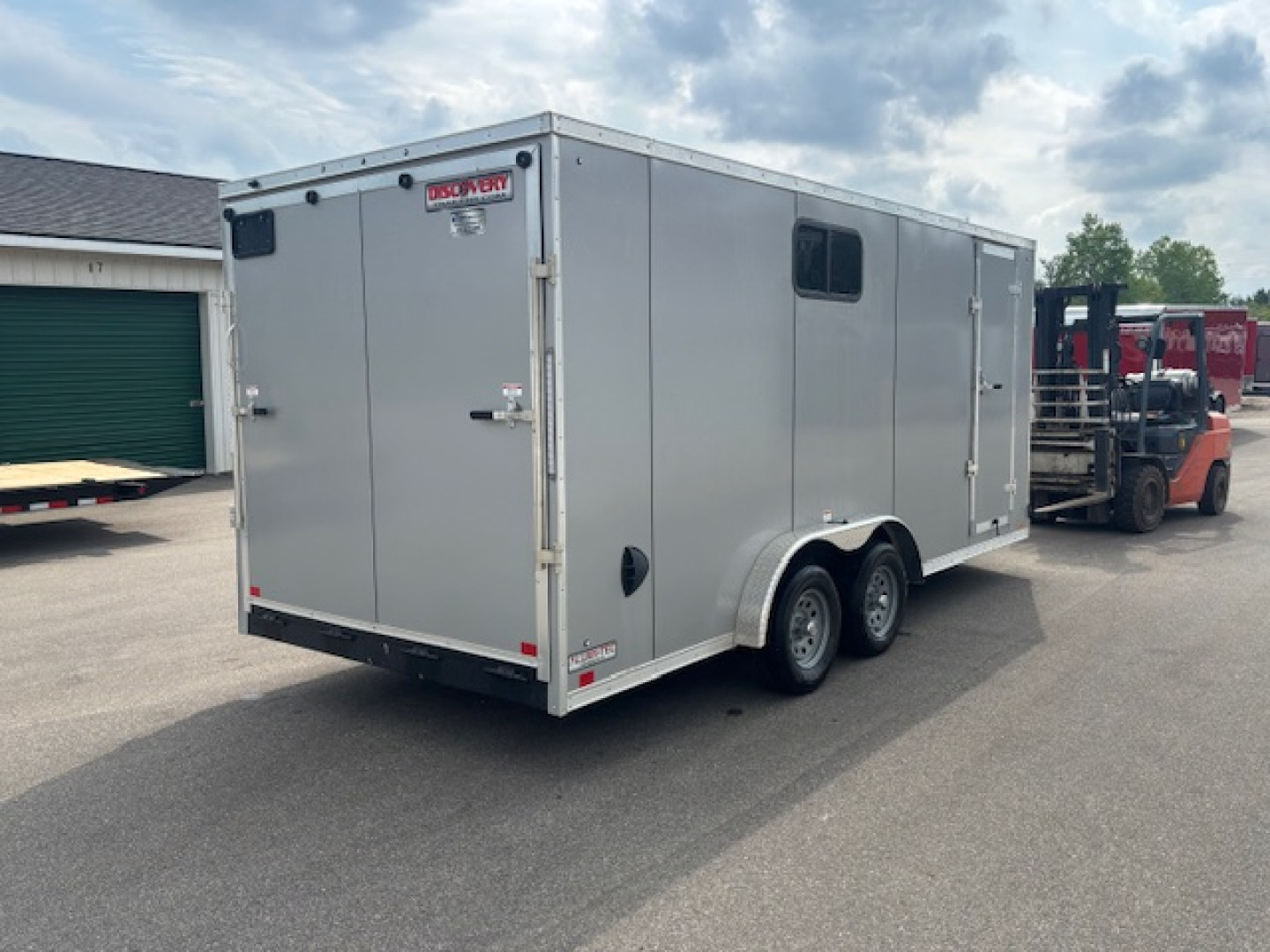 Used 2026 Discovery Trailers 7x18 ET V-Nose Ramp Door Enclosed Trailer/Toy Hauler