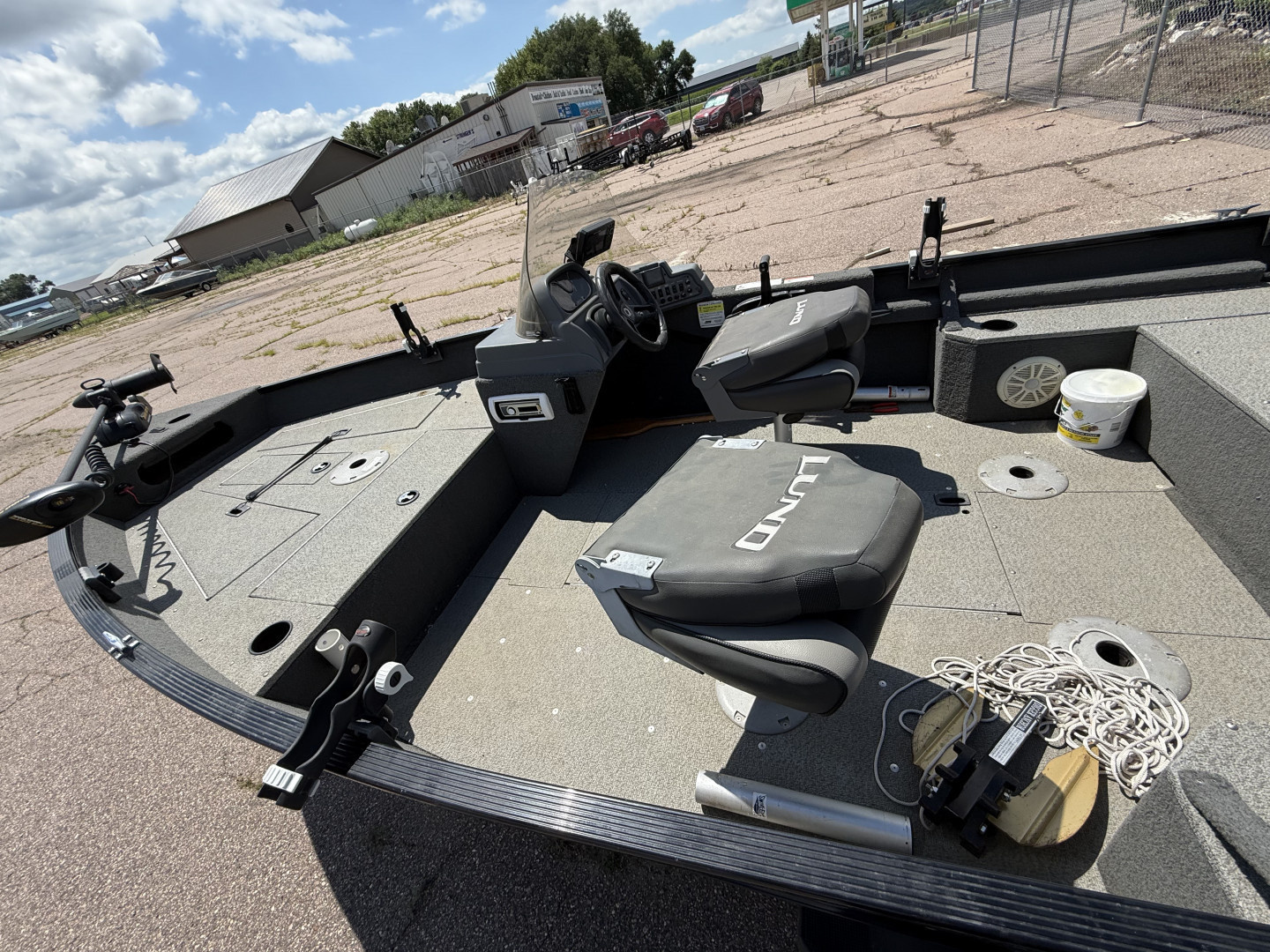 Used 2014 Lund 1625 Fury XL Fishing Boat