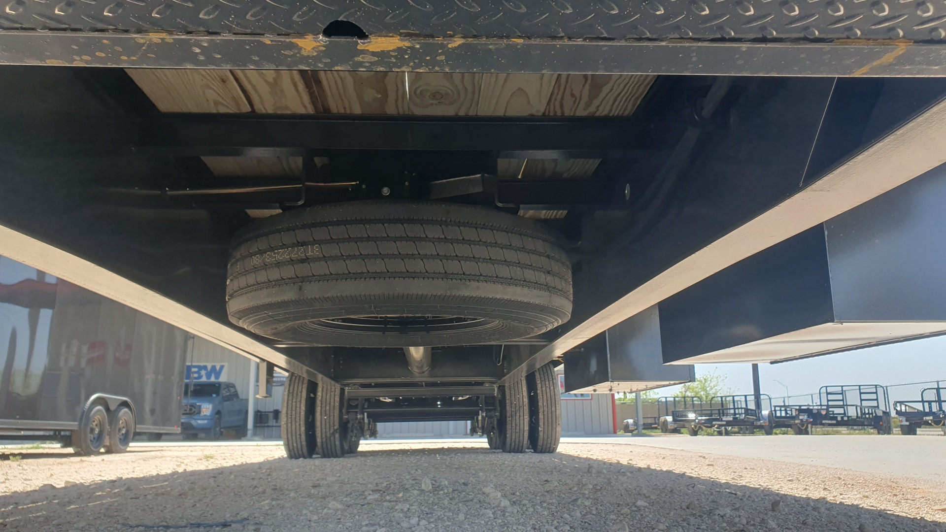 New 2026 Diamond C 102"x35' Engineered Beam FMAX212 w/ Hyd. Dovetail Pacesetter Edition