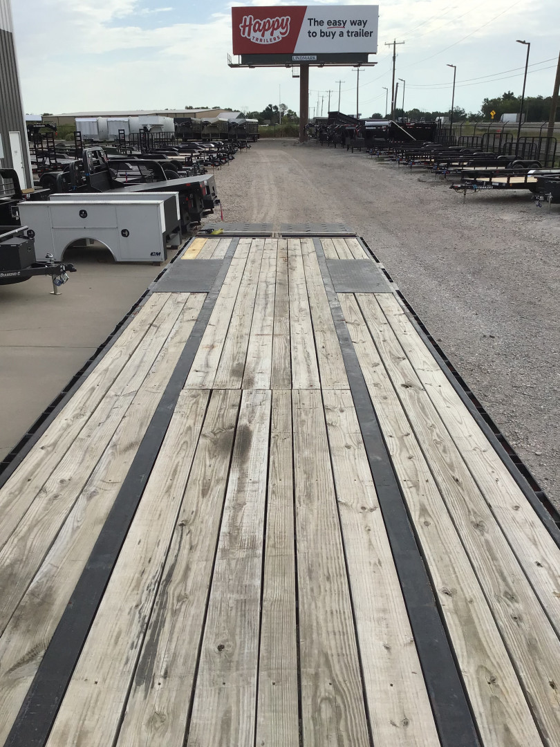 Used RawMaxx 102"x40' GN Flatbed
