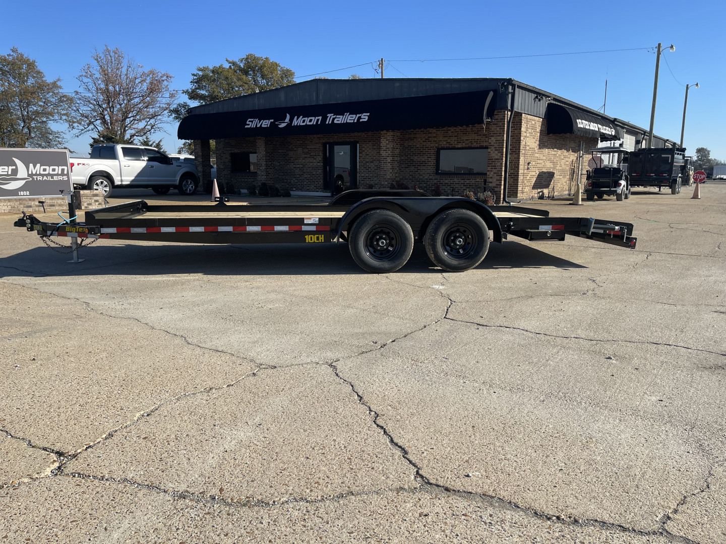 New 2026 Big Tex Trailers 10CH 83x20 (10K) Car Hauler
