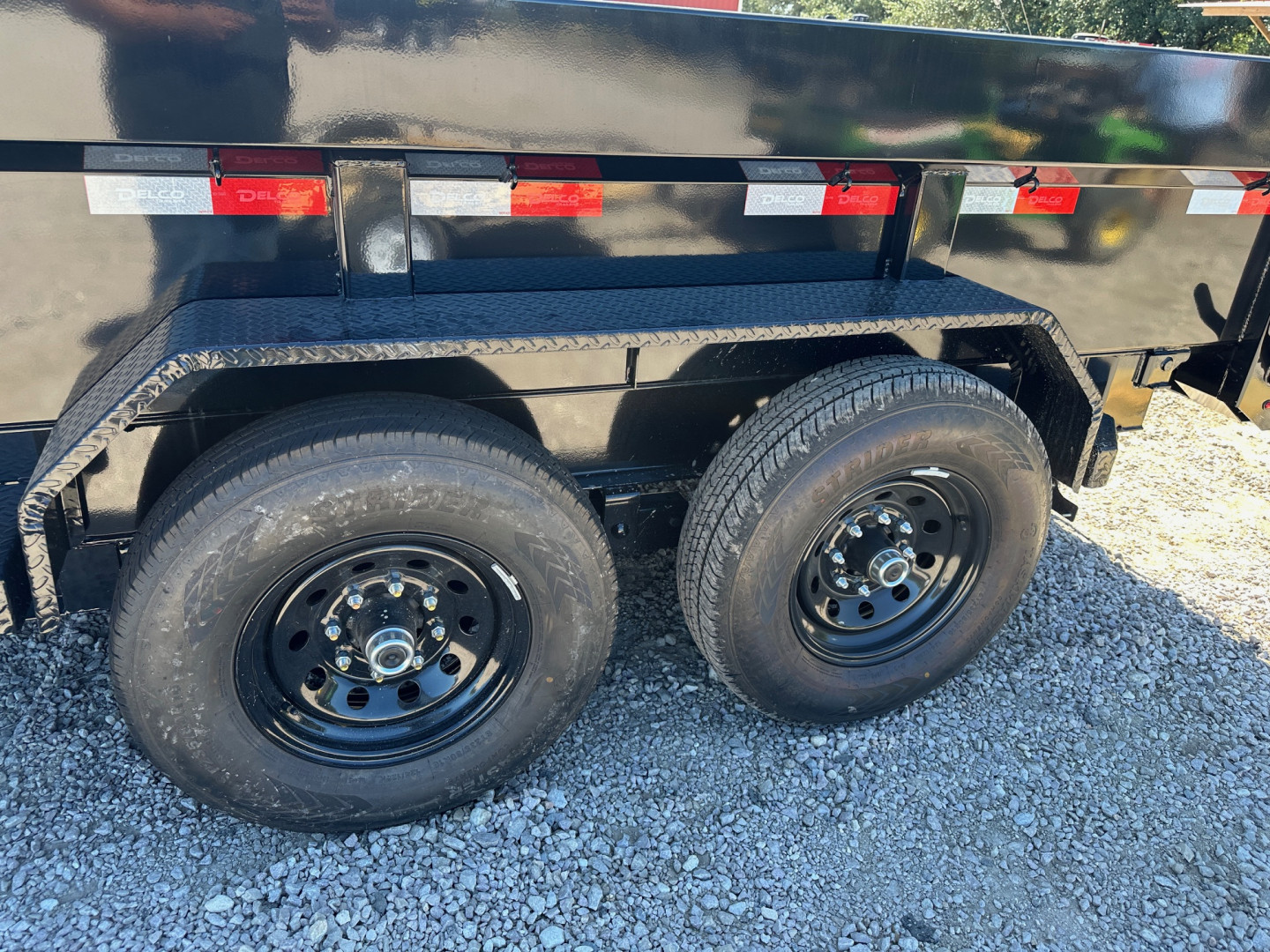 New 2025 Delco - Dump Trailer - 14' X 2' - Tarp - Ramps - Spreader Gate