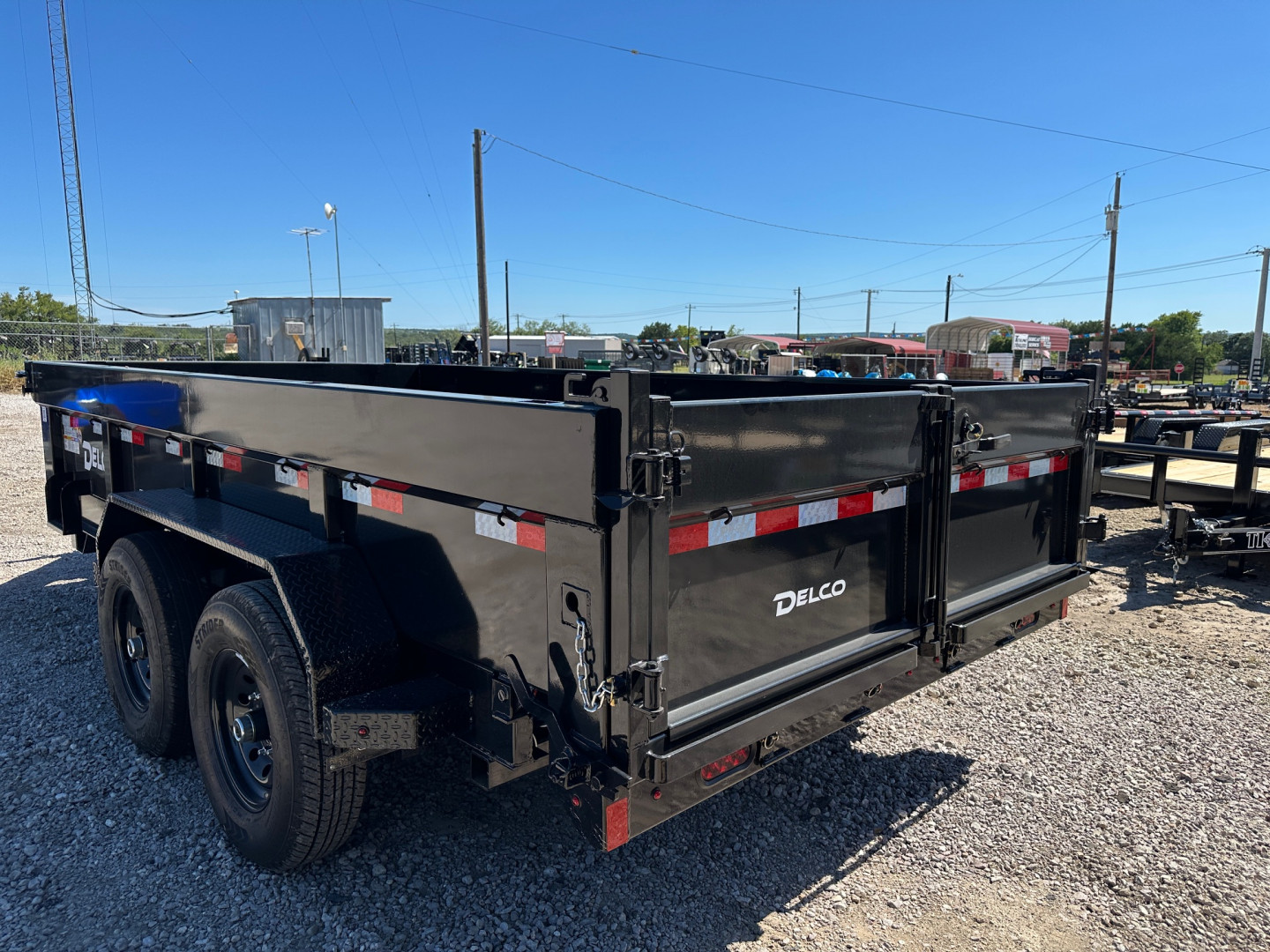 New 2025 Delco - Dump Trailer - 14' X 2' - Tarp - Ramps - Spreader Gate