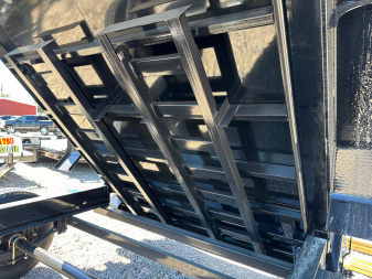 New 2025 Delco - Dump Trailer - 14' X 2' - Tarp - Ramps - Spreader Gate