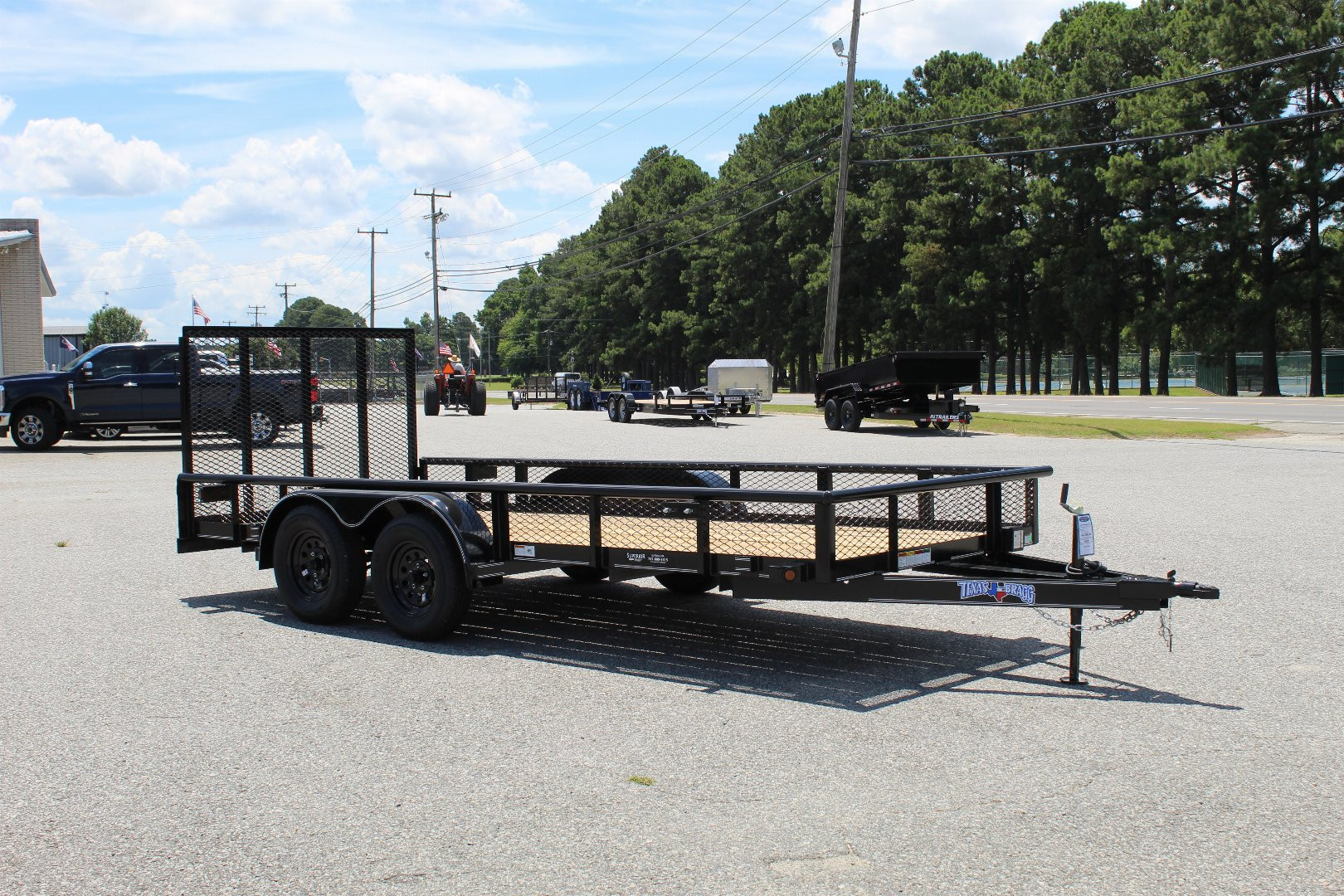 New 2025 TEXAS BRAGG TRAILERS 16P w/ Expanded Sides and Gate Utility Trailer