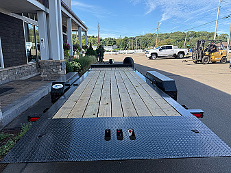 New CAM SUPERLINE 7′ X 18′ + 4′ BEAST SPLIT TILT TRAILER 22K