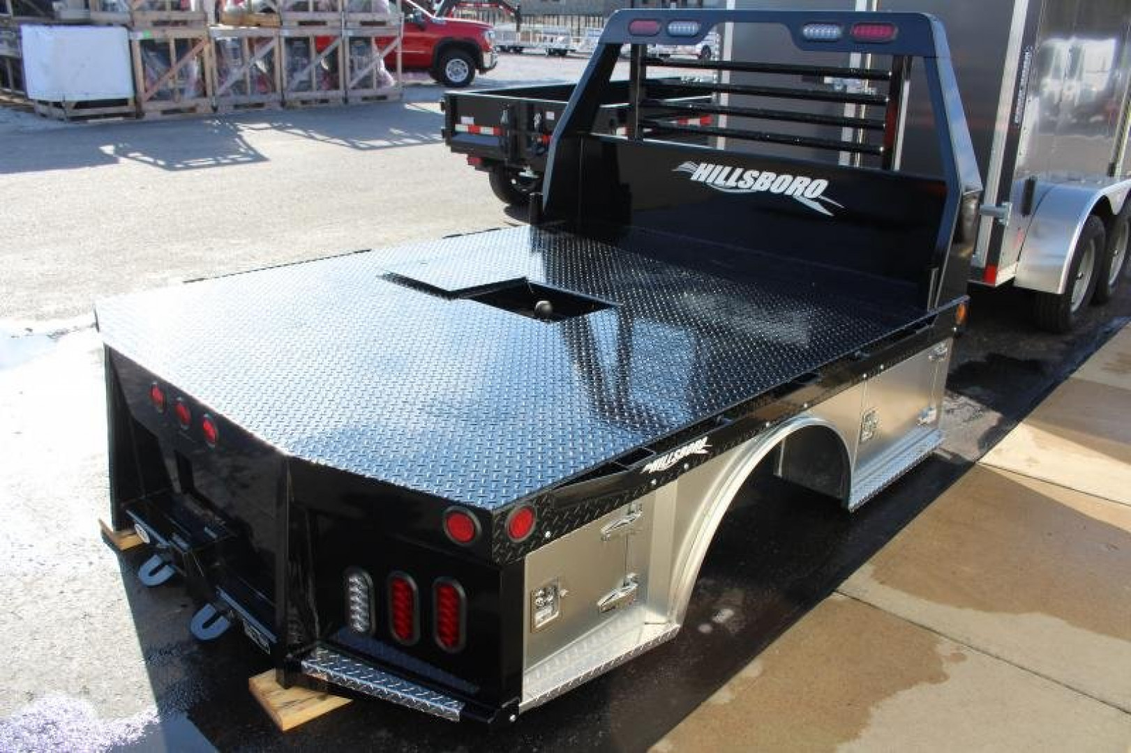 New 2026 Hillsboro 7' x 8.5' 500 Hybrid - SRW - Long Bed - FORD Take Off Bed
