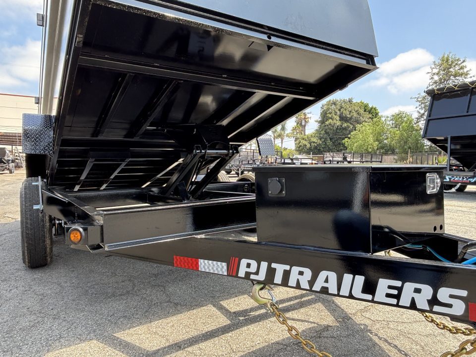 New 2027 PJ Trailers D7142 Dump Trailer