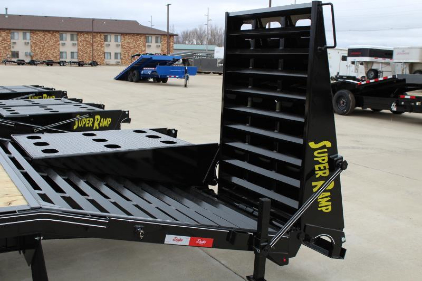 New 2025 Delta Trailers 36' Gooseneck Flatbed Trailer