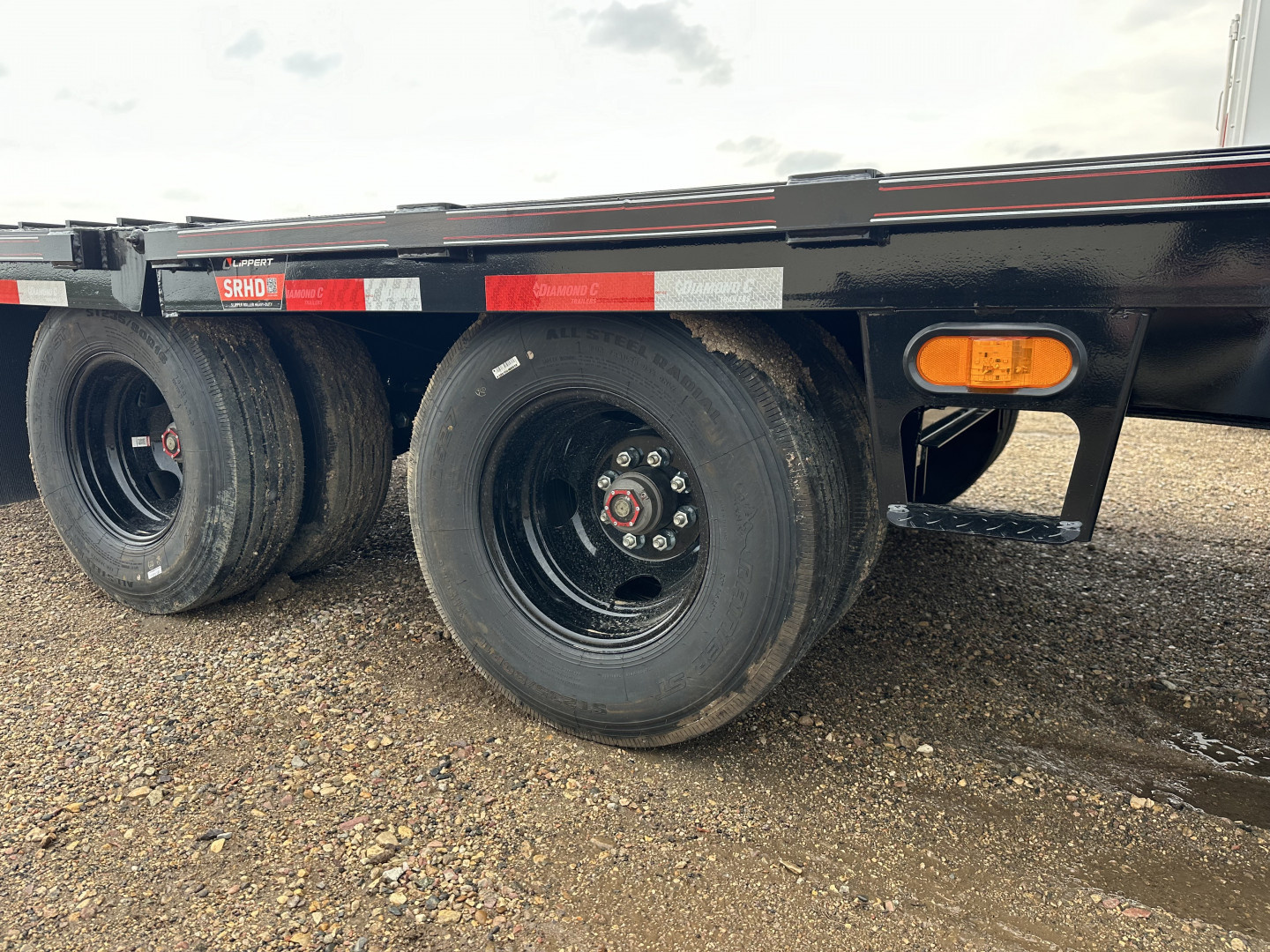 New 2025 Diamond C Trailers FMAX210HDT Flatbed Trailer