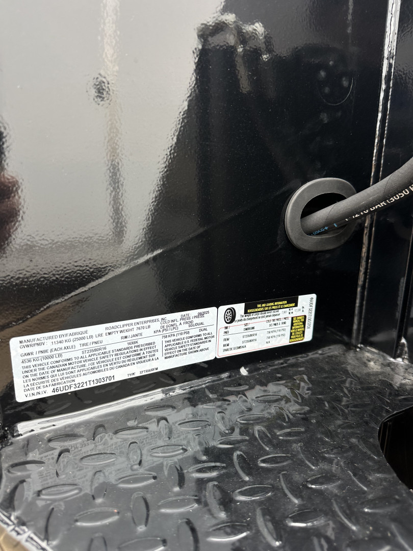 New 2025 Diamond C Trailers FMAX210HDT Flatbed Trailer