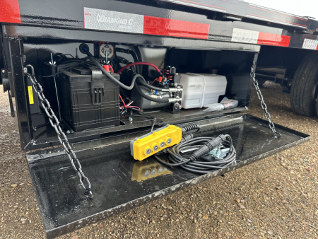 New 2025 Diamond C Trailers FMAX210HDT Flatbed Trailer