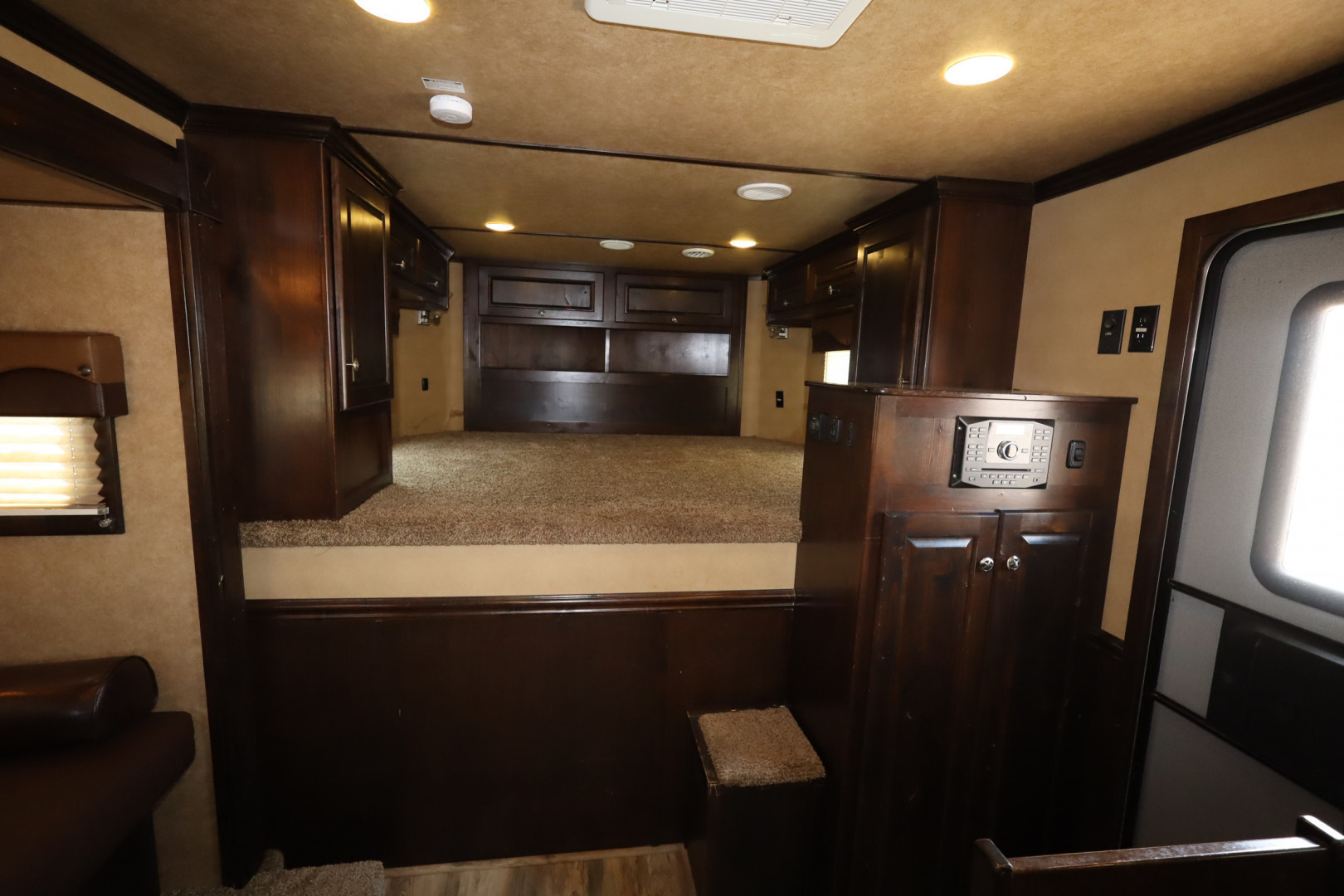 Used 2015 Merhow Trailers 3 Horse LQ Trailer