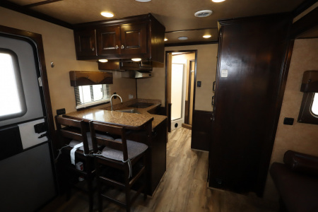 Used 2015 Merhow Trailers 3 Horse LQ Trailer