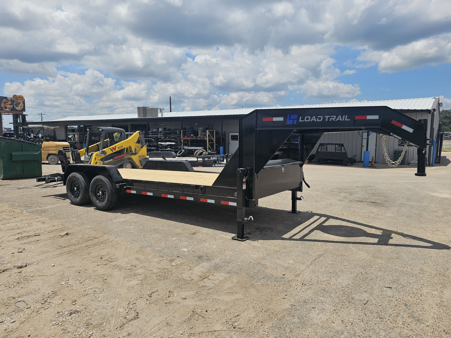 GWセール・ラマーロウ、１０年 New 2026 Load Trail 83X2014K GN Car Hauler for sale in Waco, TX