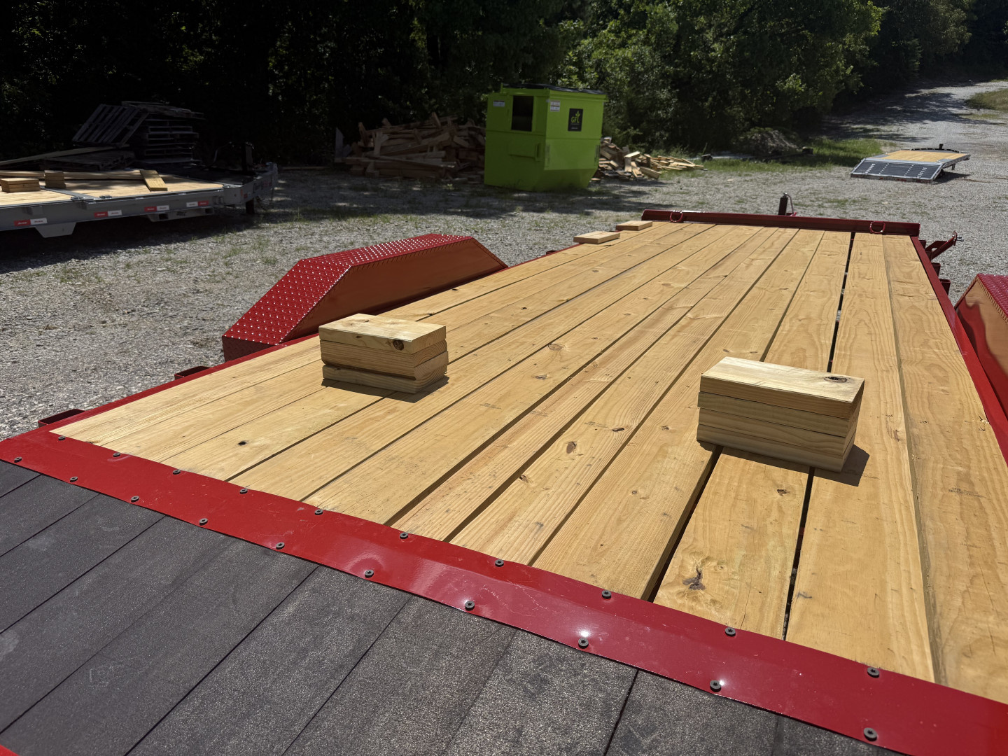 New 2025 Liberty LC Car Hauler 9890K G.V..W.R. 20’ SLIDE OUT RAMPS