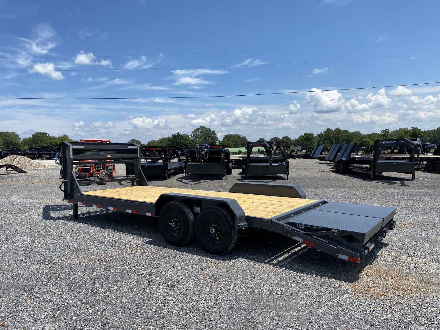 New 2026 Lamar 83"X22' 14K Gooseneck Equipment Trailer