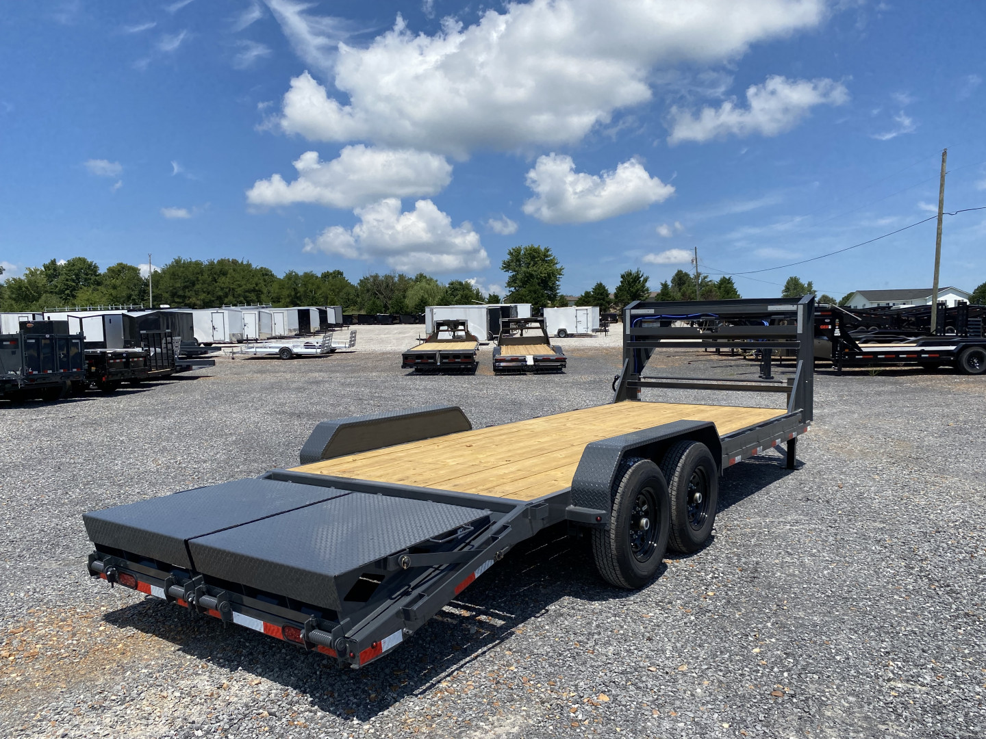 New 2026 Lamar 83"X22' 14K Gooseneck Equipment Trailer