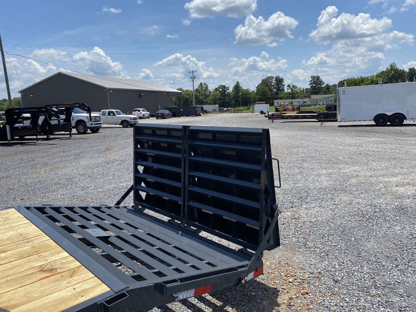 New 2026 Lamar 83"X22' 14K Gooseneck Equipment Trailer