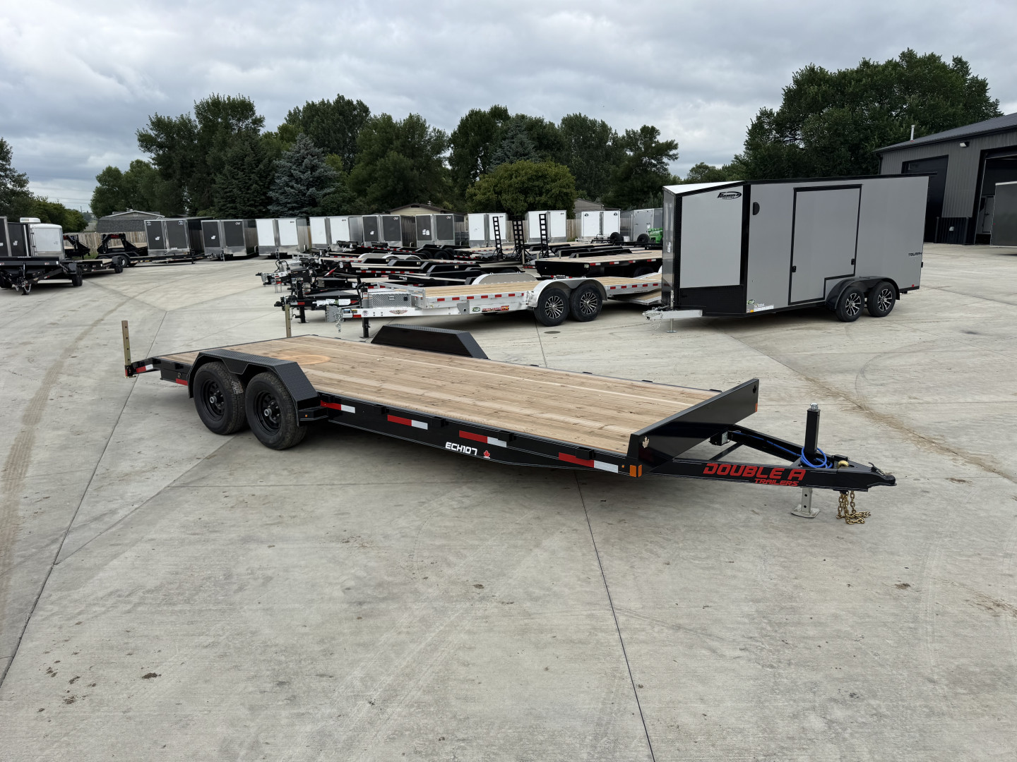 New NEW 2026 Double A 22’ flatbed Equipment Trailer 2-5200 lb axles=10K, dovetail, Slide In Ramps