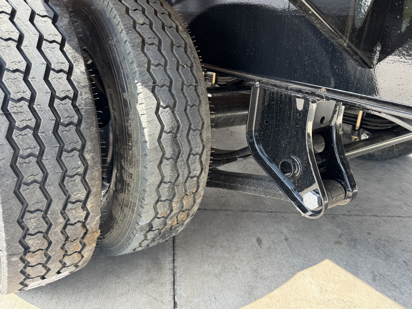 New 2026 Double A 40’ Gooseneck Deckover 35’ plus 5’ x 102” with 2-12K tandem dual axles=26K