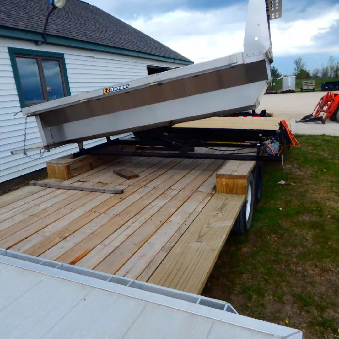 Used 1986  8x30 7k Full Width  Utility Trailer