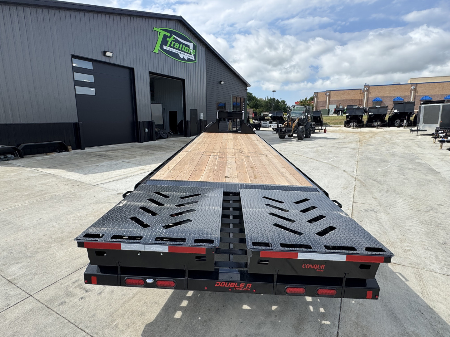 New 2026 Double A 32’ Gooseneck Deckover 27’ plus 5’ x 102” with 2-10K tandem dual axles=25K
