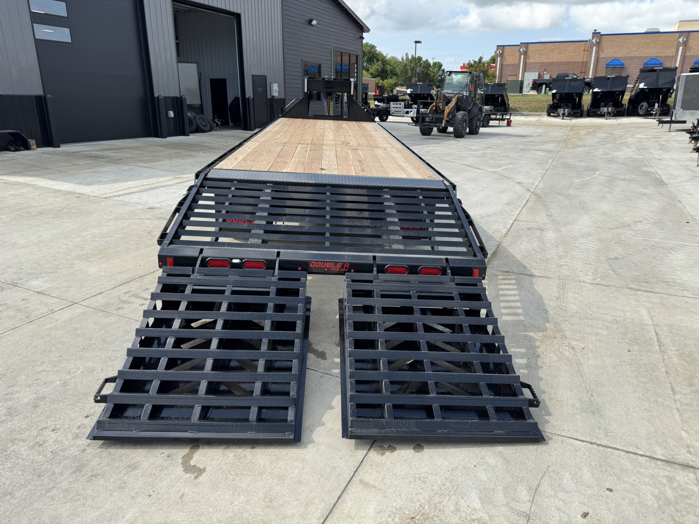 New 2026 Double A 32’ Gooseneck Deckover 27’ plus 5’ x 102” with 2-10K tandem dual axles=25K