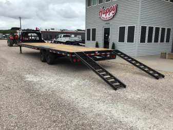 New 2026 PJ 102"x30' GN Low-Pro Flatbed w/ Singles - LS