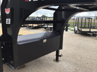 New 2026 PJ 102"x30' GN Low-Pro Flatbed w/ Singles - LS